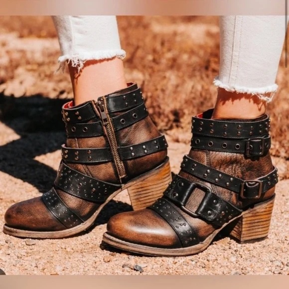 🦅|•FREEBIRD BY STEVEN•| SLAYER Leather Buckle Ankle Booties Size 8 - Picture 2 of 12